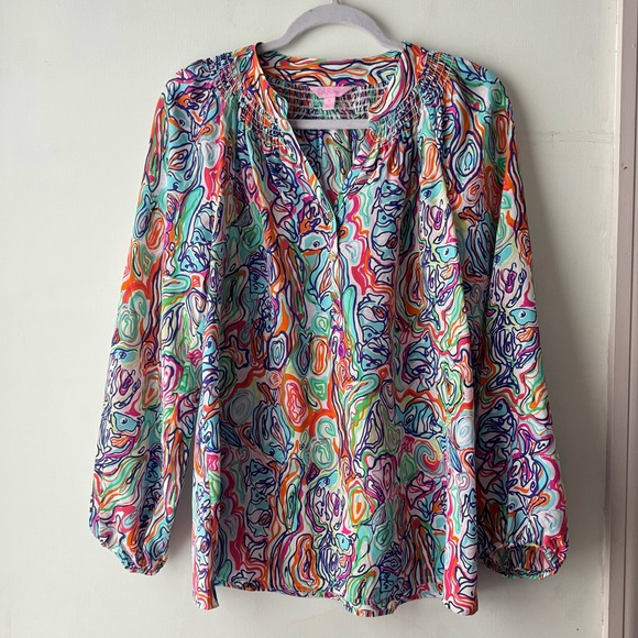 Lilly Pulitzer | 100% Silk Elsa Top in What A Catch Print - Picture 2 of 12